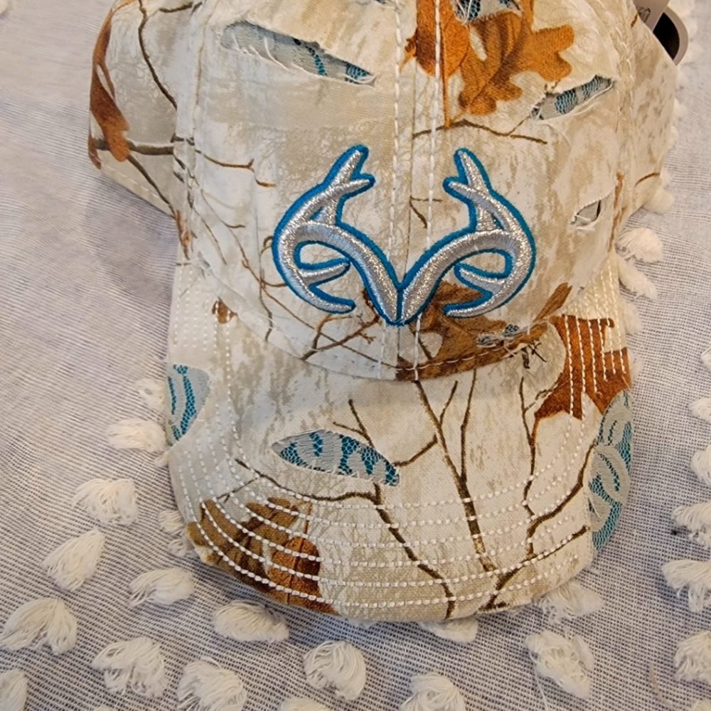 Realtree Camo Women's Cap